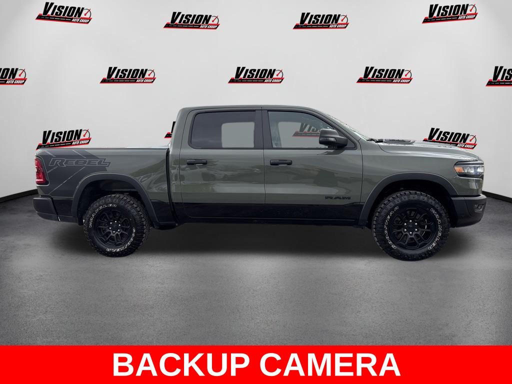 View vehicle photo 4