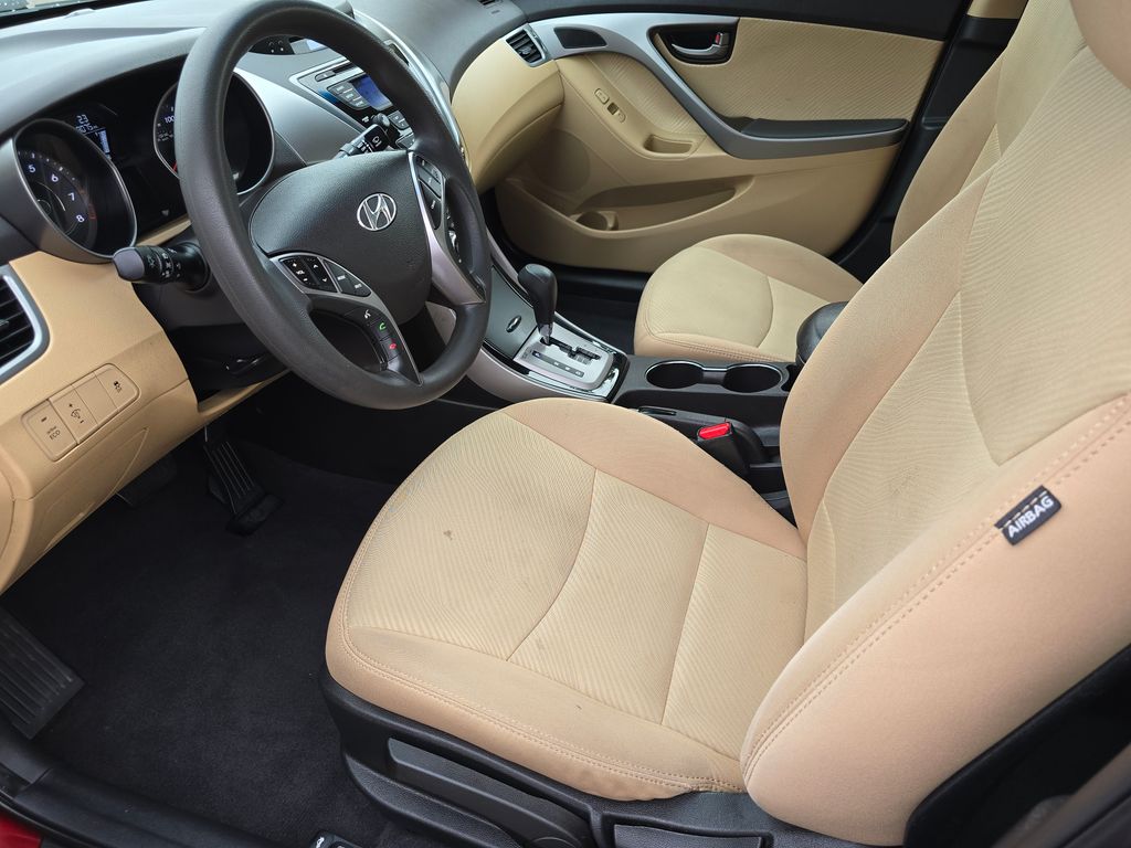 2013 Hyundai Elantra GLS photo 14