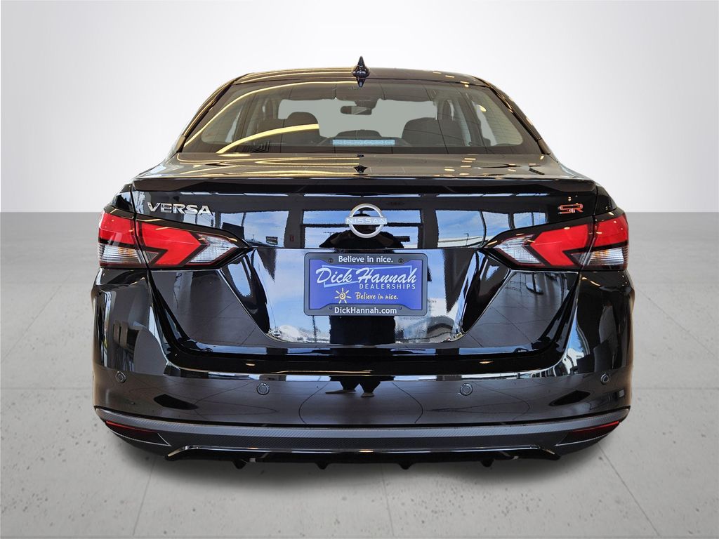 2025 Nissan Versa 1.6 SR