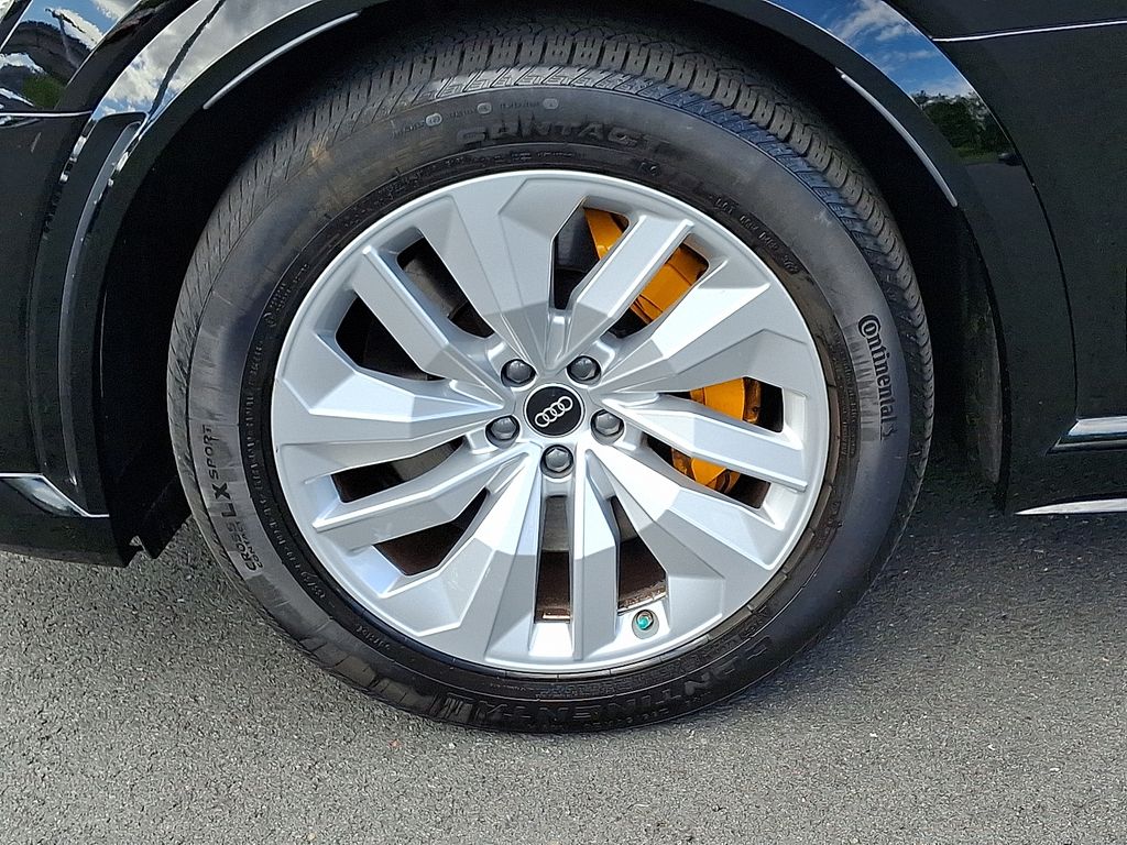 2022 Audi e-tron S Premium Plus 8
