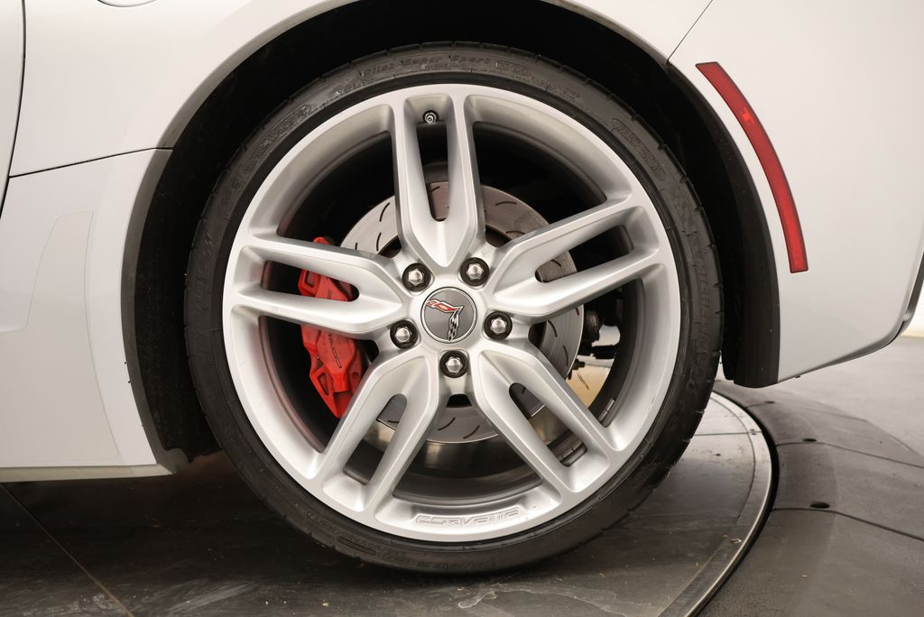 Thumbnail: 2015 Chevrolet Corvette - 28
