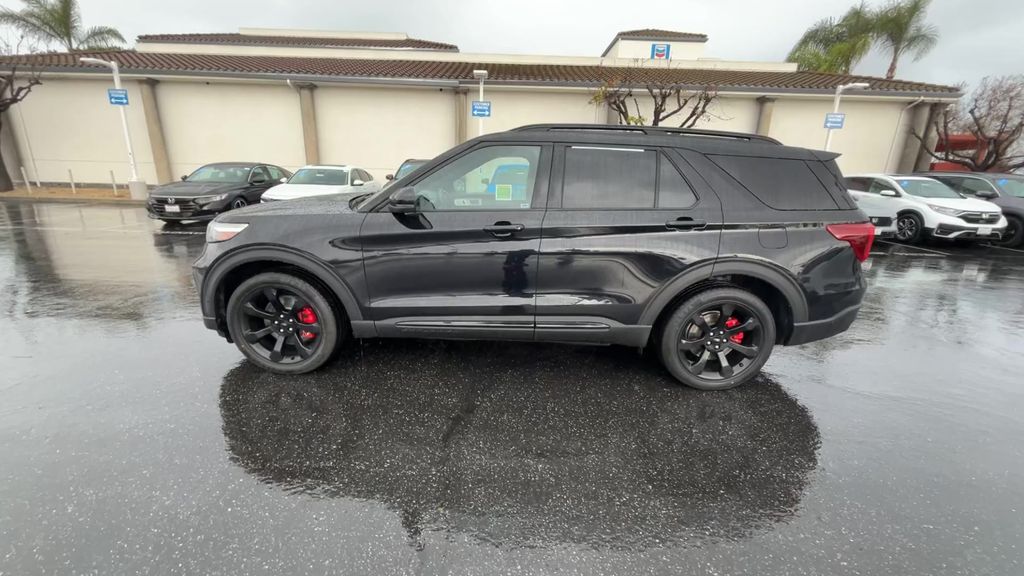 Thumbnail: 2020 Ford Explorer - 5