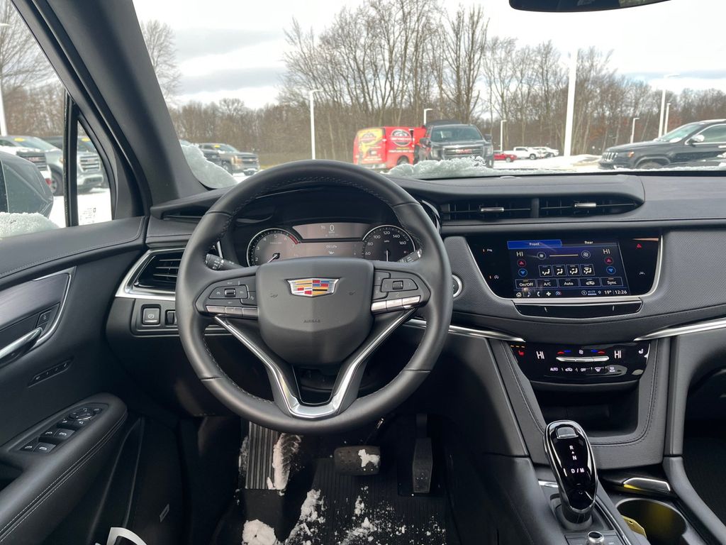 2024 Cadillac XT6 Luxury 9