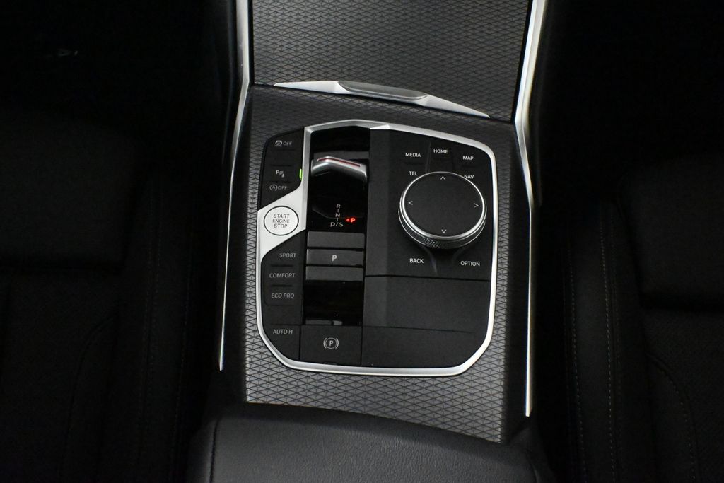 Thumbnail: 2026 BMW 3 Series - 25