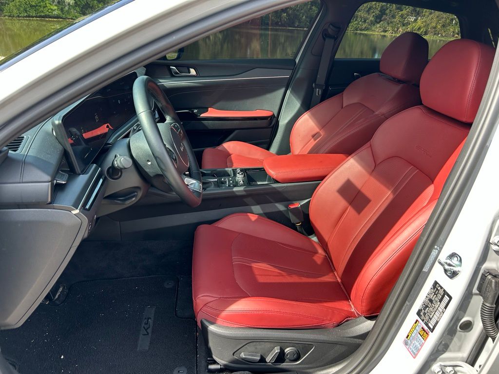 Thumbnail: 2025 Kia K5 - 14