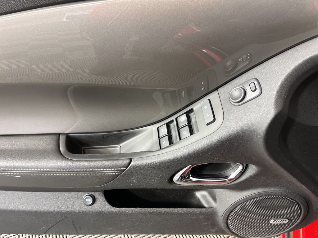 Thumbnail: 2015 Chevrolet Camaro - 23