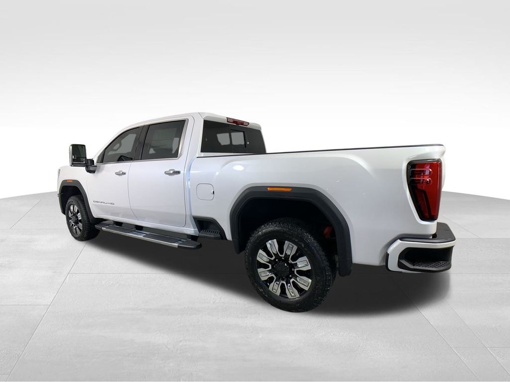 2025 GMC Sierra 2500HD Denali 4