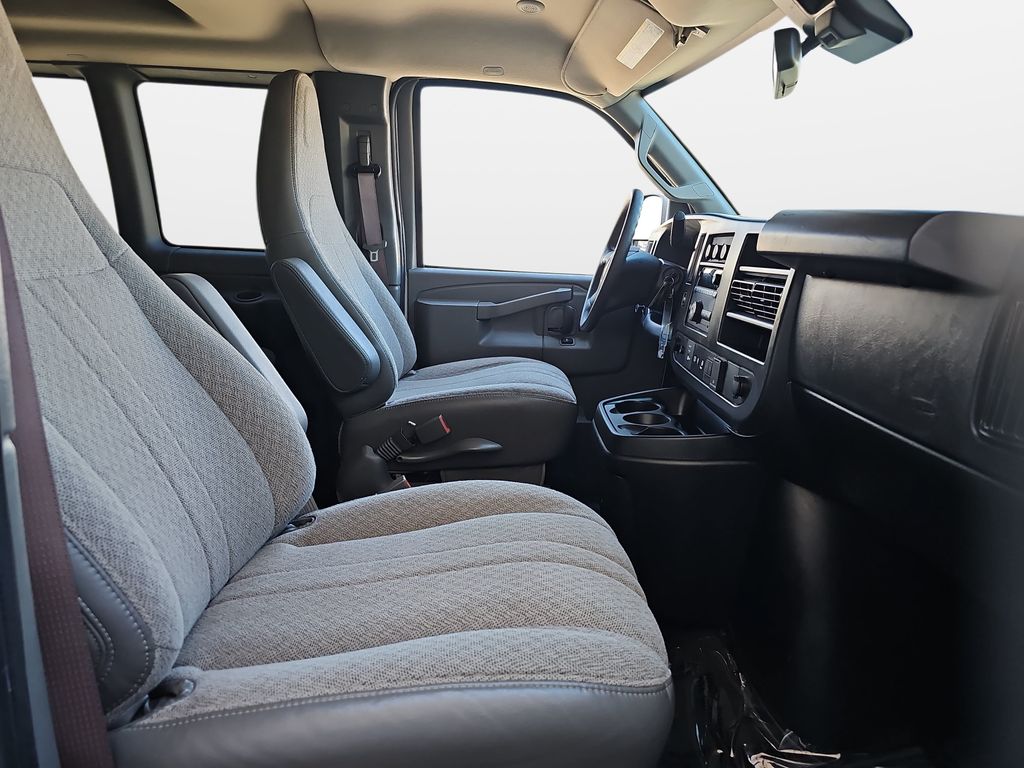 Used 2025 GMC Savana 3500 Van