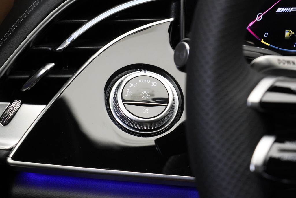 Thumbnail: 2026 Mercedes-Benz E-Class - 21