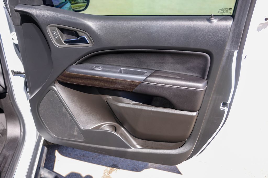 Used Car 2022 Gmc Canyon  Elevation For Sale Under $30,000 In Austin, Texas