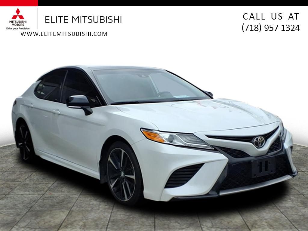 2020 Toyota Camry XSE's photo