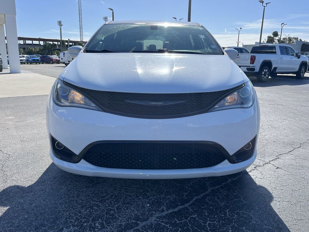 2018 Chrysler Pacifica Touring Plus 3