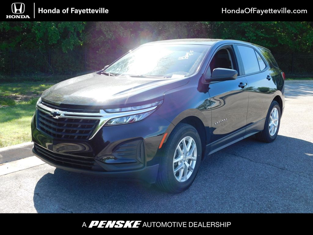 2022 Chevrolet Equinox LS -
                Fayetteville, AR