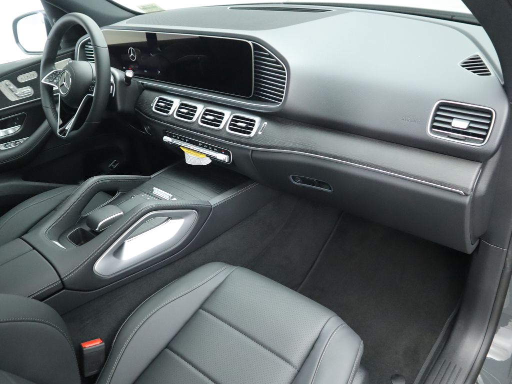 Thumbnail: 2026 Mercedes-Benz GLE - 19