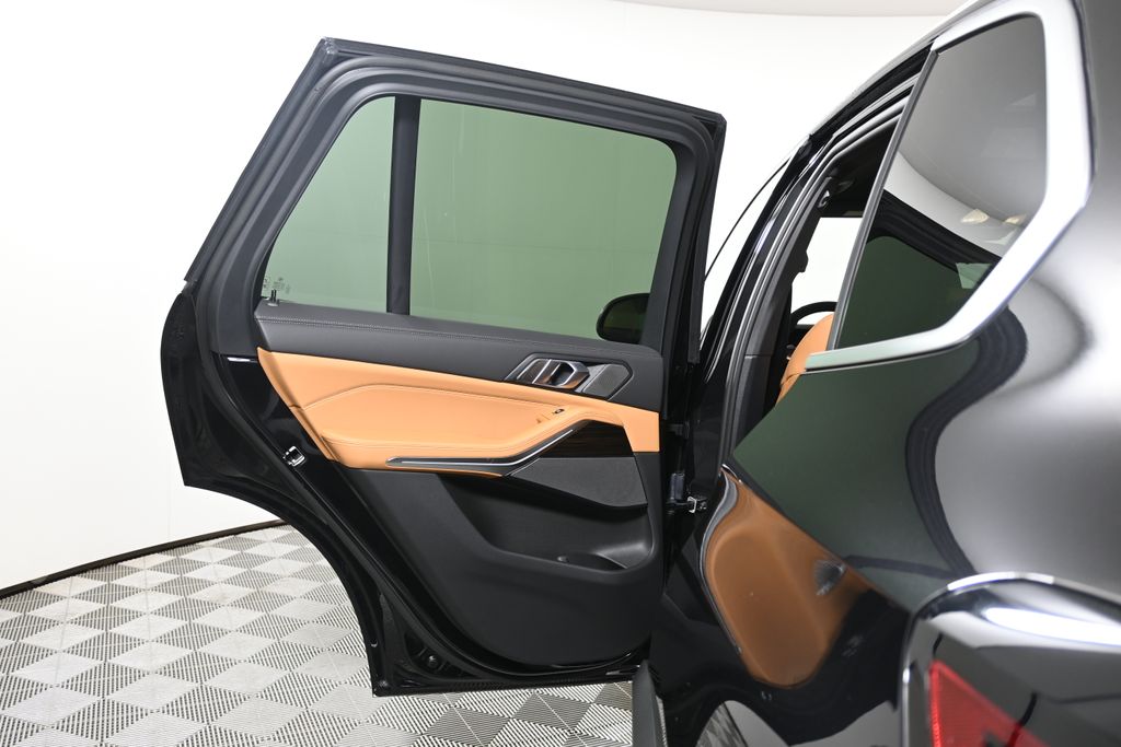 Thumbnail: 2026 BMW X5 - 31