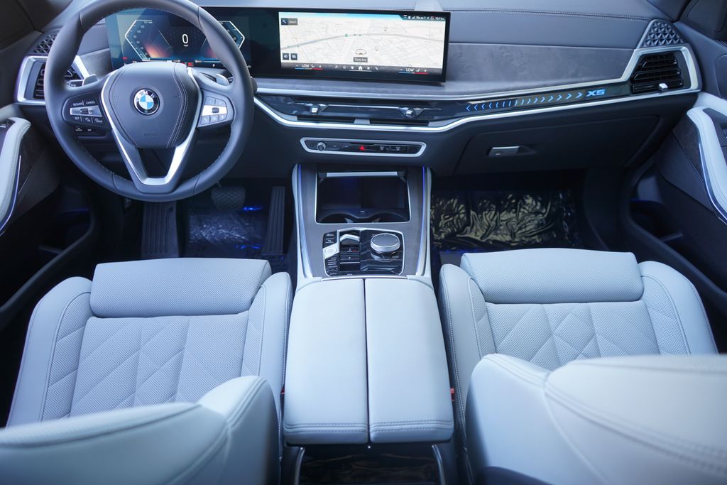 2025 BMW X5 sDrive40i 10