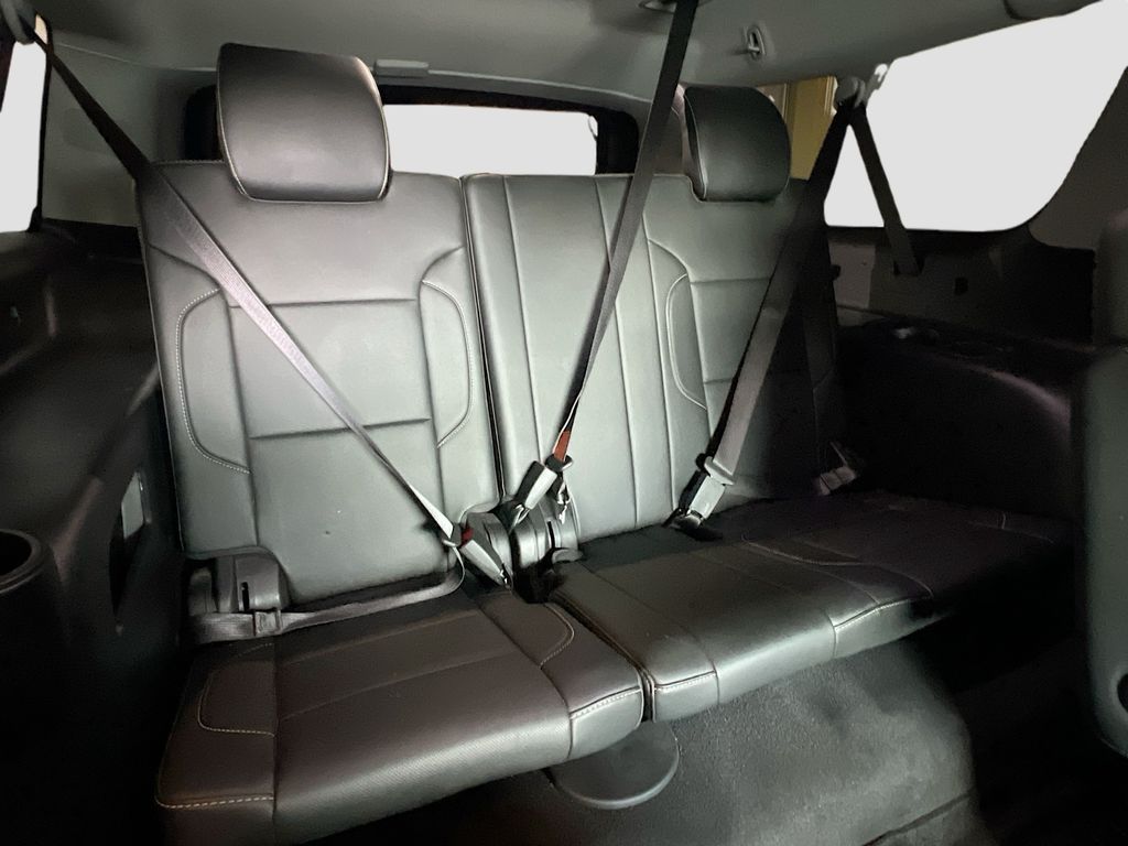 Used 2019 Silver Chevrolet Premier image 30