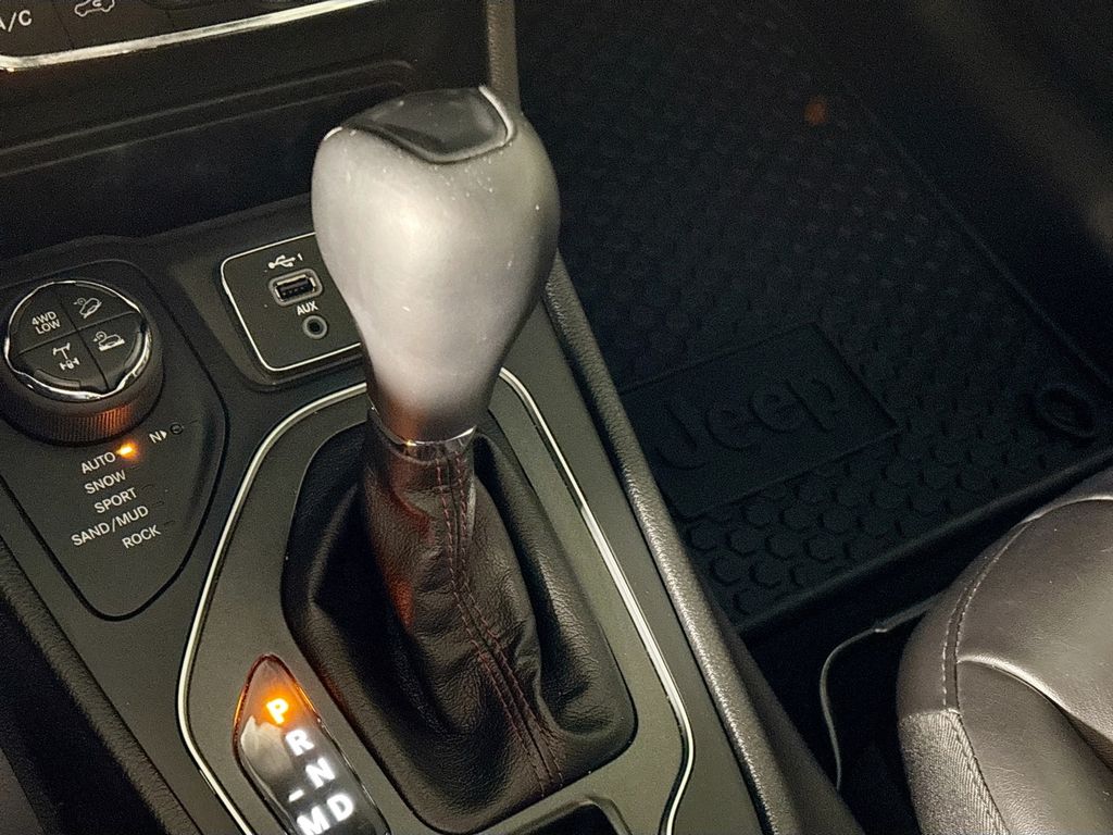 2021 Jeep Cherokee Trailhawk