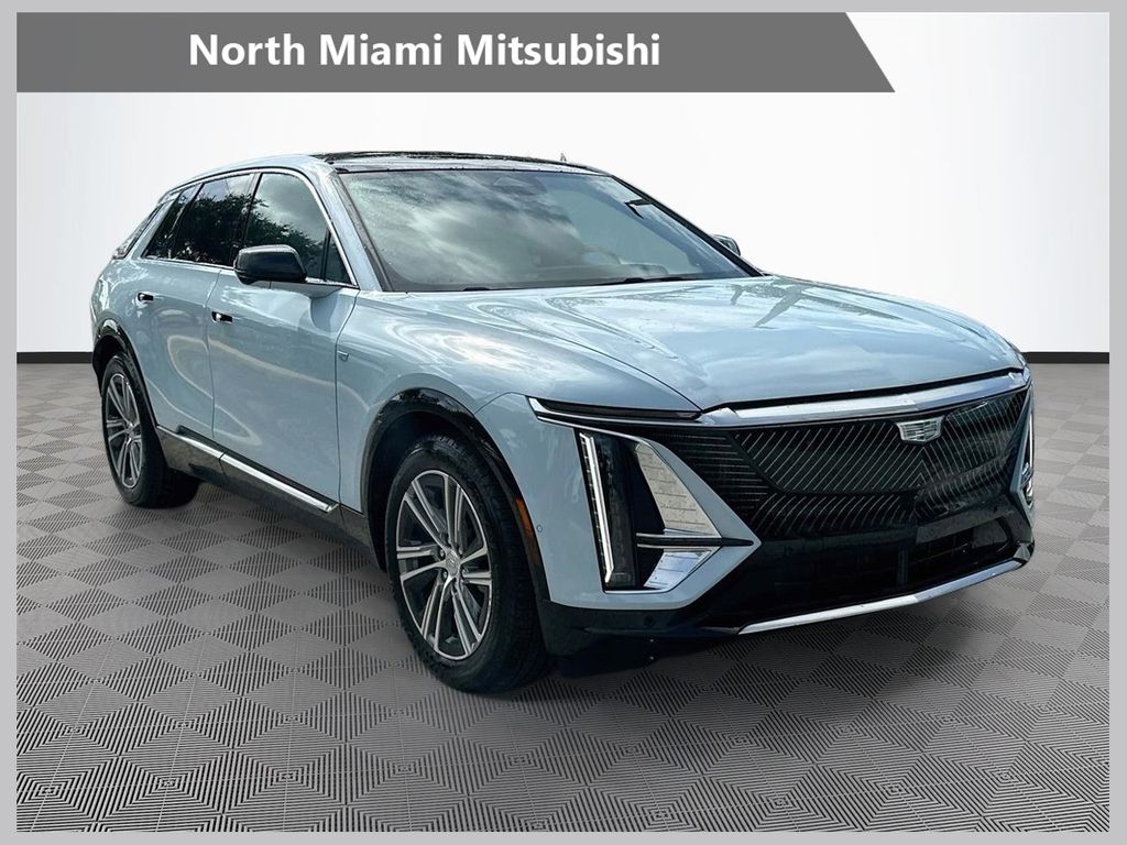 2024 Cadillac LYRIQ Luxury 2 RWD   