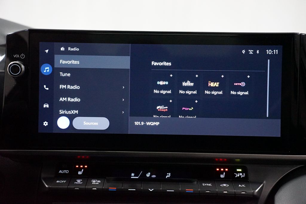 Thumbnail: 2025 Toyota Camry - 19