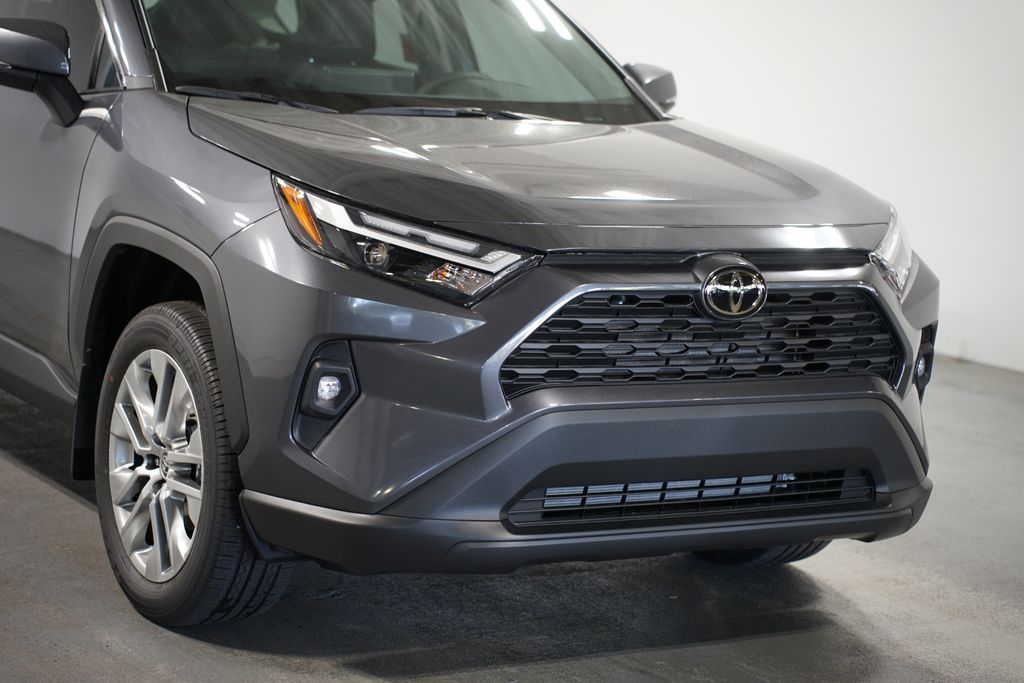 2025 Toyota RAV4 XLE Premium 4
