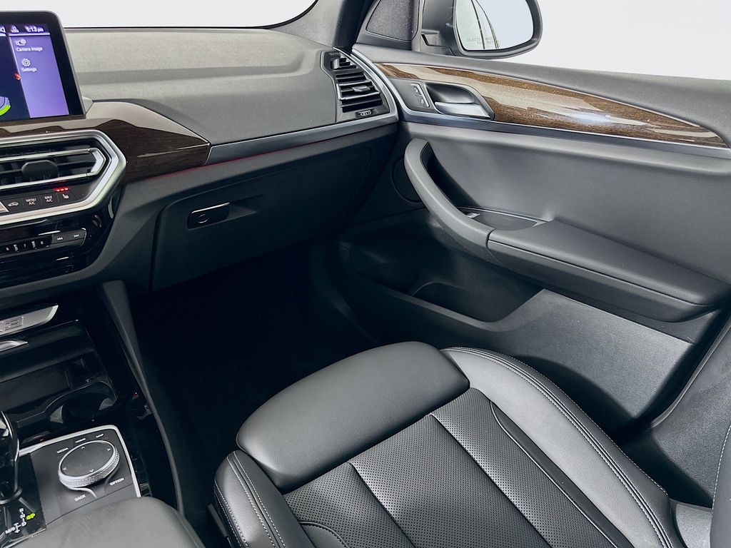 Thumbnail: 2022 BMW X3 - 23