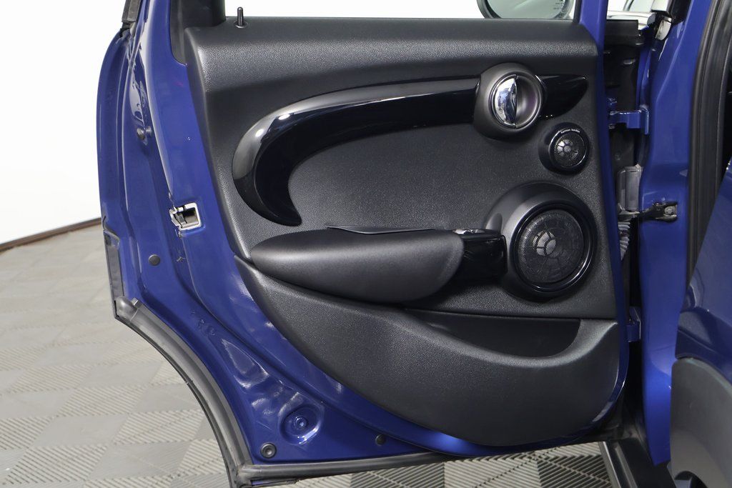 Thumbnail: 2018 MINI Cooper - 13