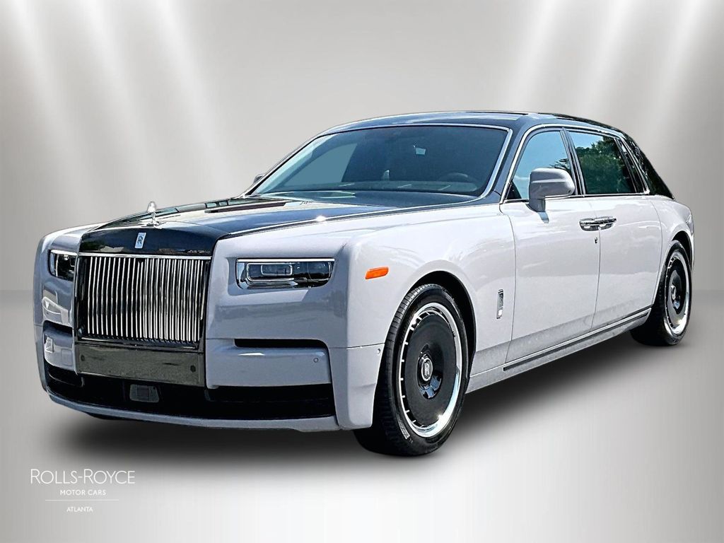 Gray (Two-Tone Tempest Grey w/Black Diamond) 2027 Rolls-Royce Phantom Sedan Rear-Wheel Drive 8-Speed Automatic