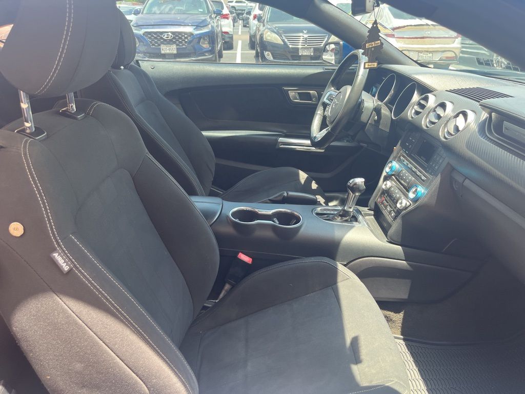 2018 Ford Mustang  12