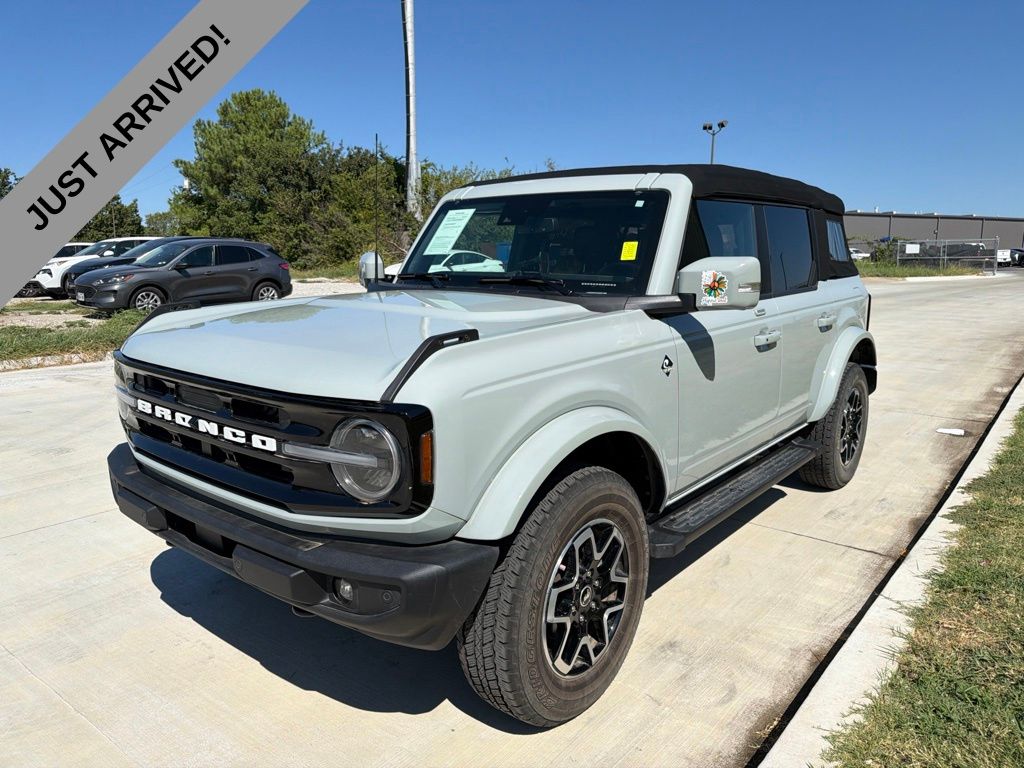 Cactus Gray 2023 Ford Bronco SUV / Crossover Four-Wheel Drive Automatic