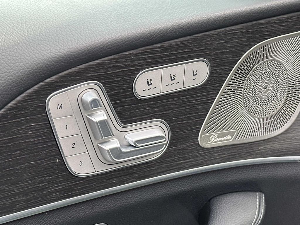 Thumbnail: 2022 Mercedes-Benz GLE - 30