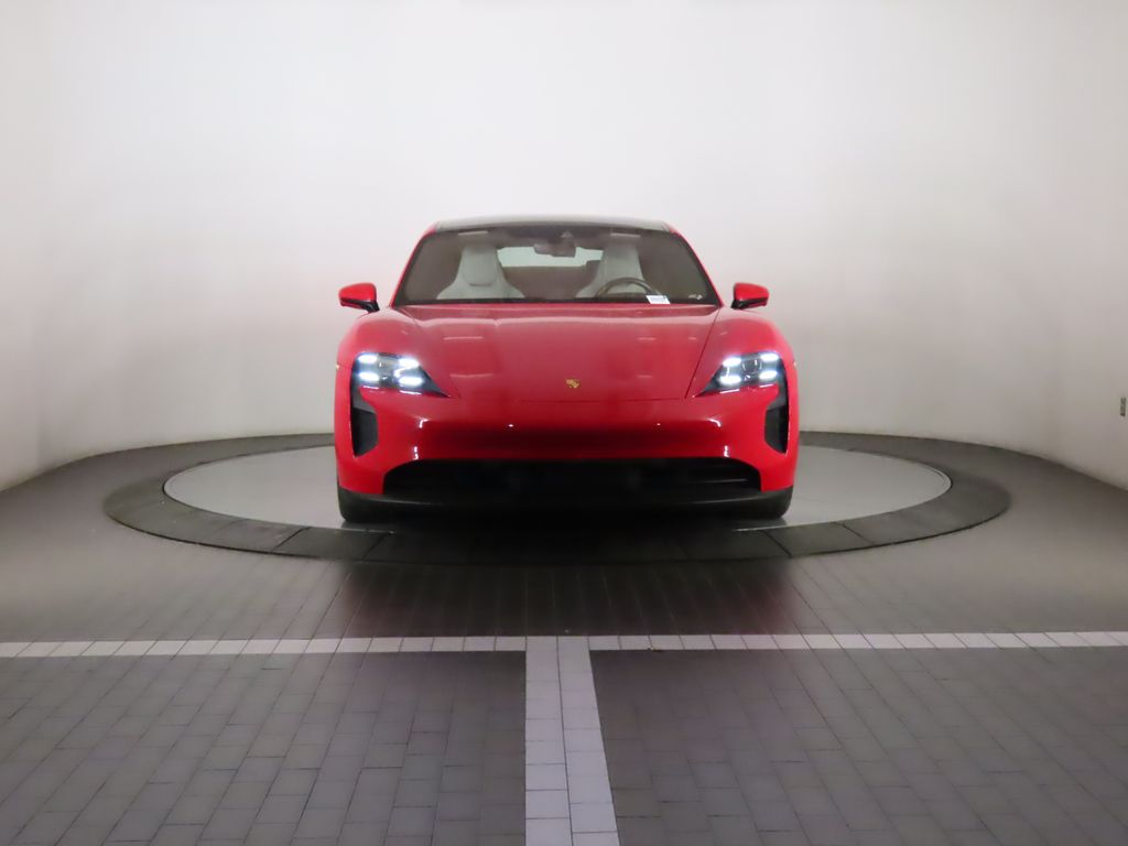 Thumbnail: 2023 Porsche Taycan - 10