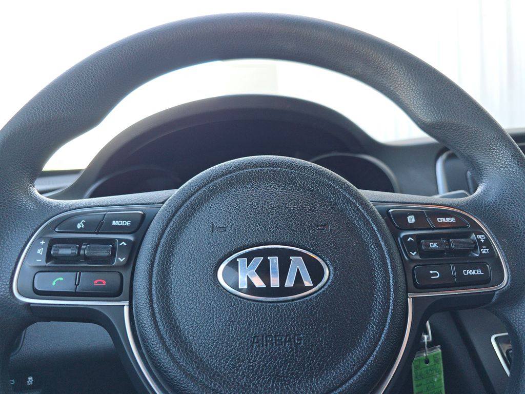 2017 Kia Optima LX photo 17