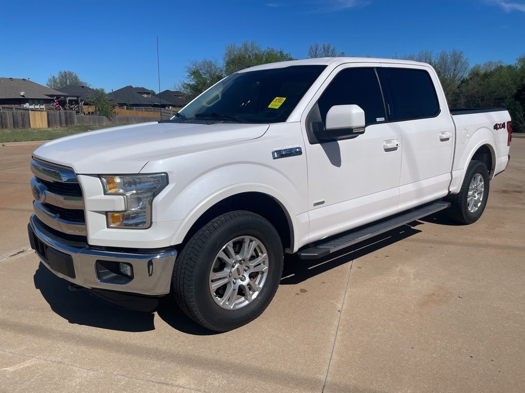 White Platinum Clearcoat Metallic 2016 Ford F-150 Lariat SuperCrew 4WD Pickup Truck Four-Wheel Drive 6-Speed Automatic