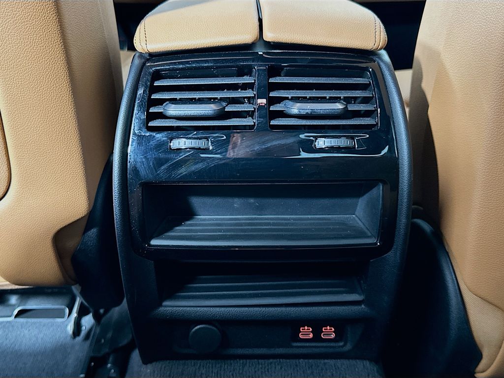 Thumbnail: 2023 BMW 5 Series - 26