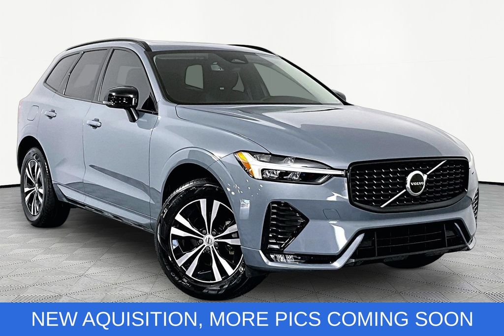 2024 Volvo XC60 B5 Core Dark Theme AWD