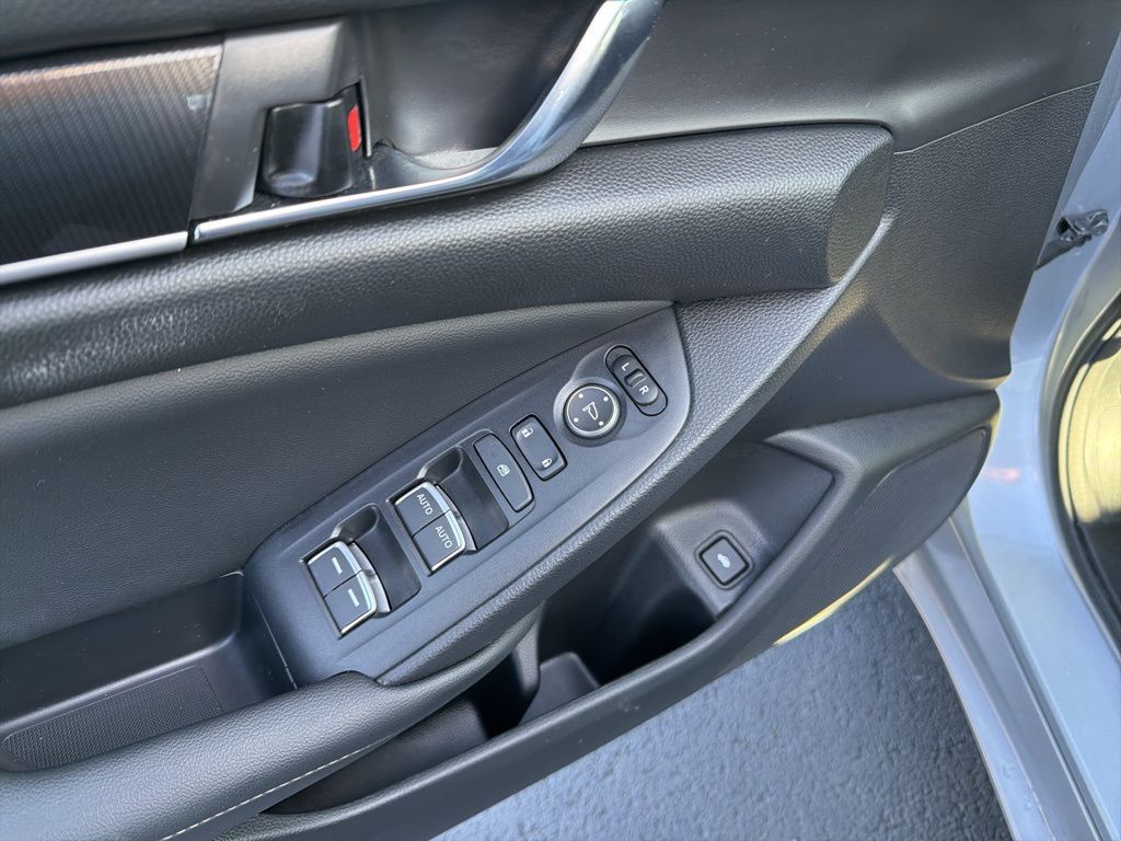 Thumbnail: 2022 Honda Accord - 26