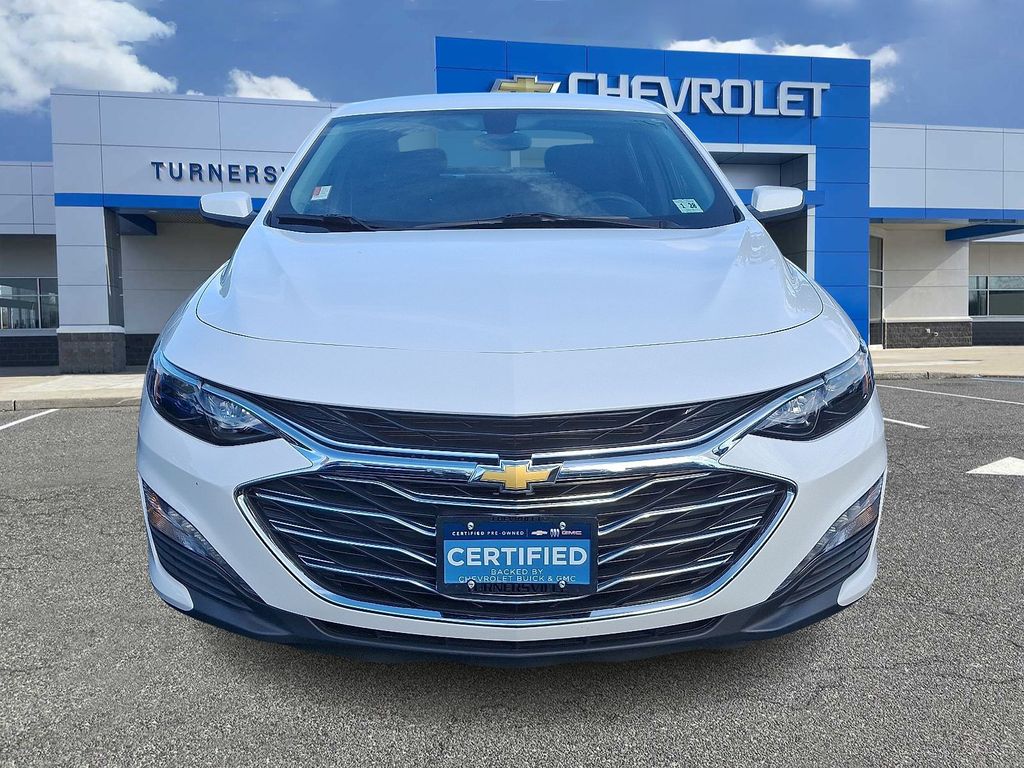 Thumbnail: 2022 Chevrolet Malibu - 2