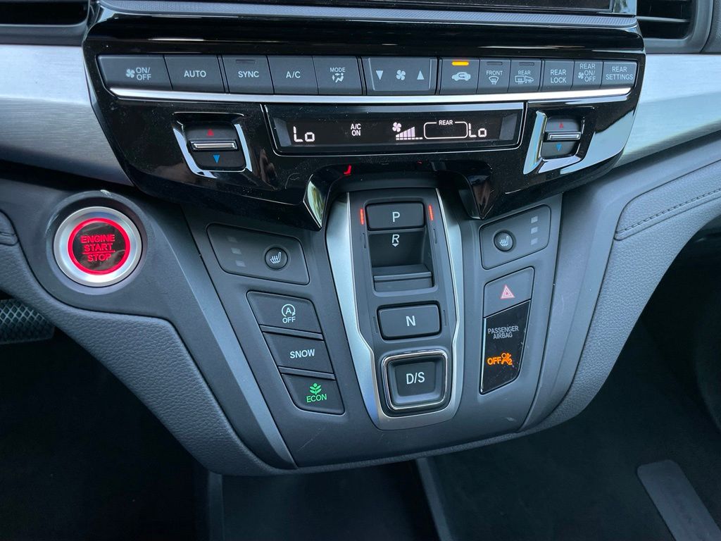 Thumbnail: 2027 Honda Odyssey - 18