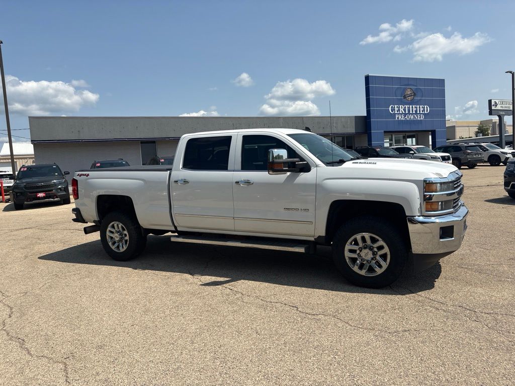 2015 Chevrolet Silverado 2500HD LTZ Crew Cab 4WD