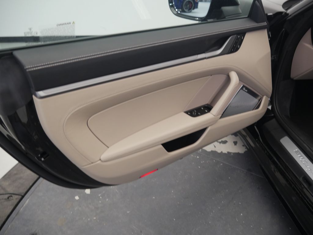 Thumbnail: 2026 Porsche 911 - 17