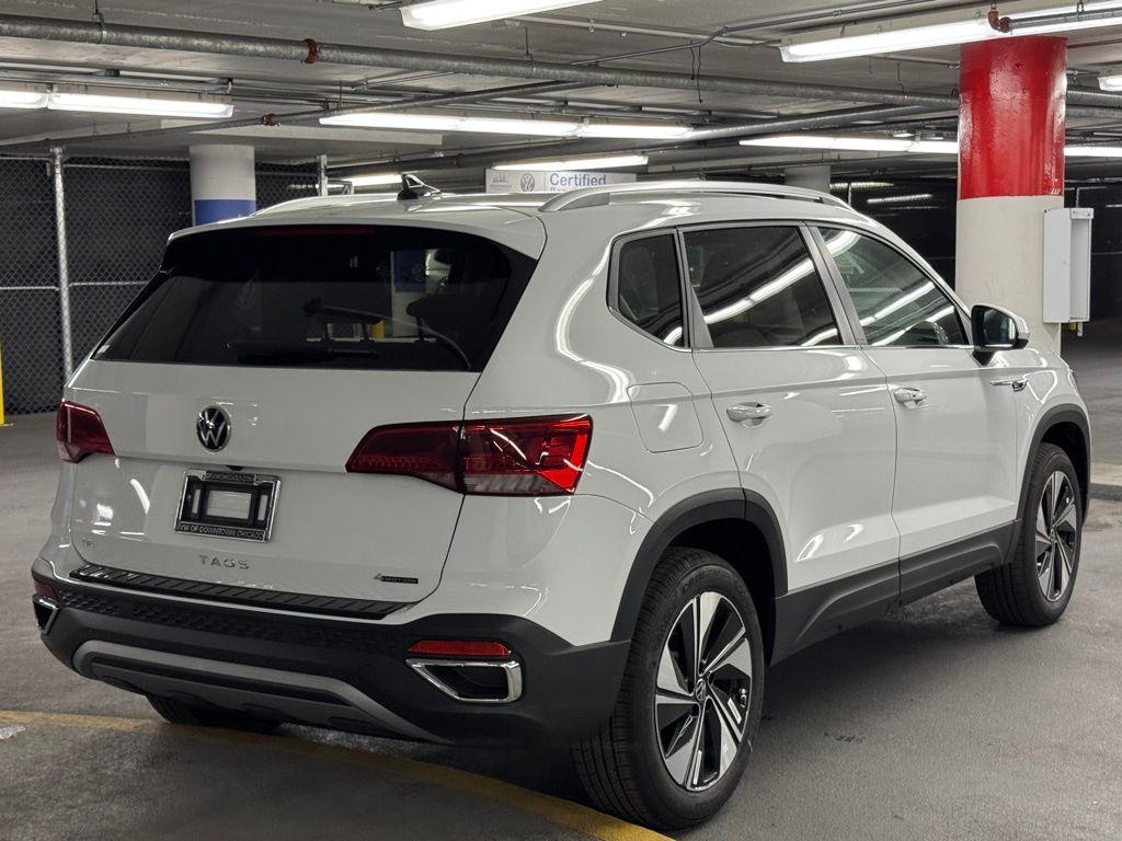 2024 Volkswagen Taos 1.5T SE 5