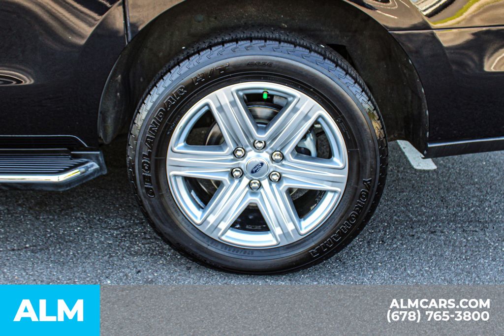 Used 2020 Black Ford XLT image 15