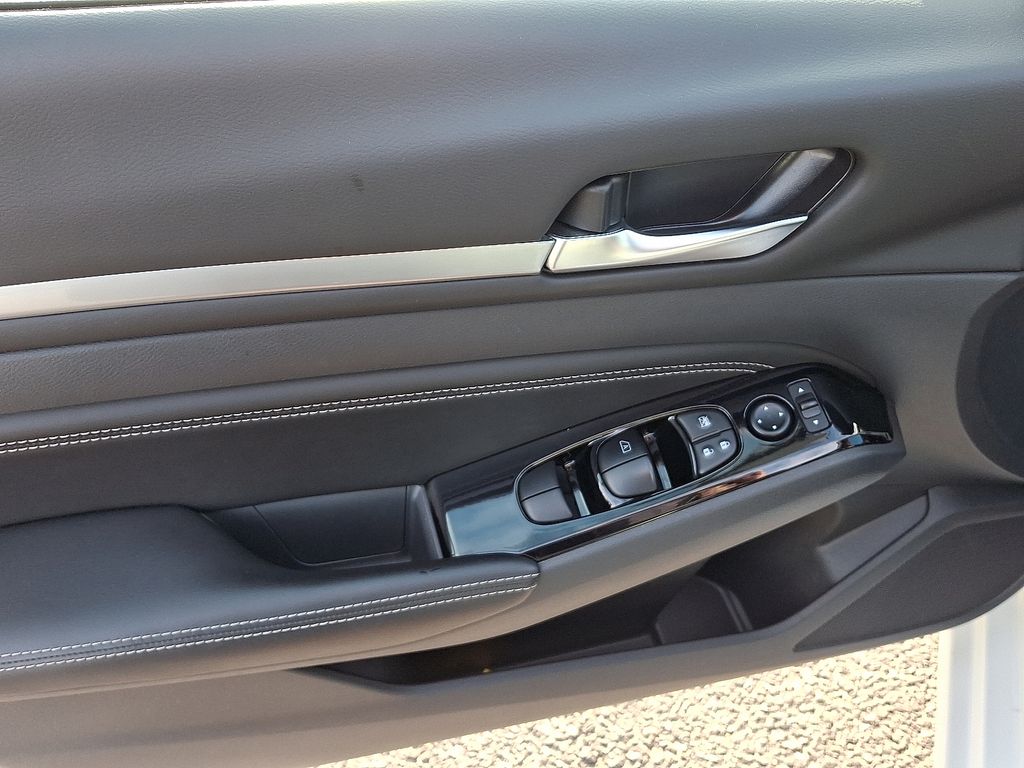 Thumbnail: 2023 Nissan Altima - 13