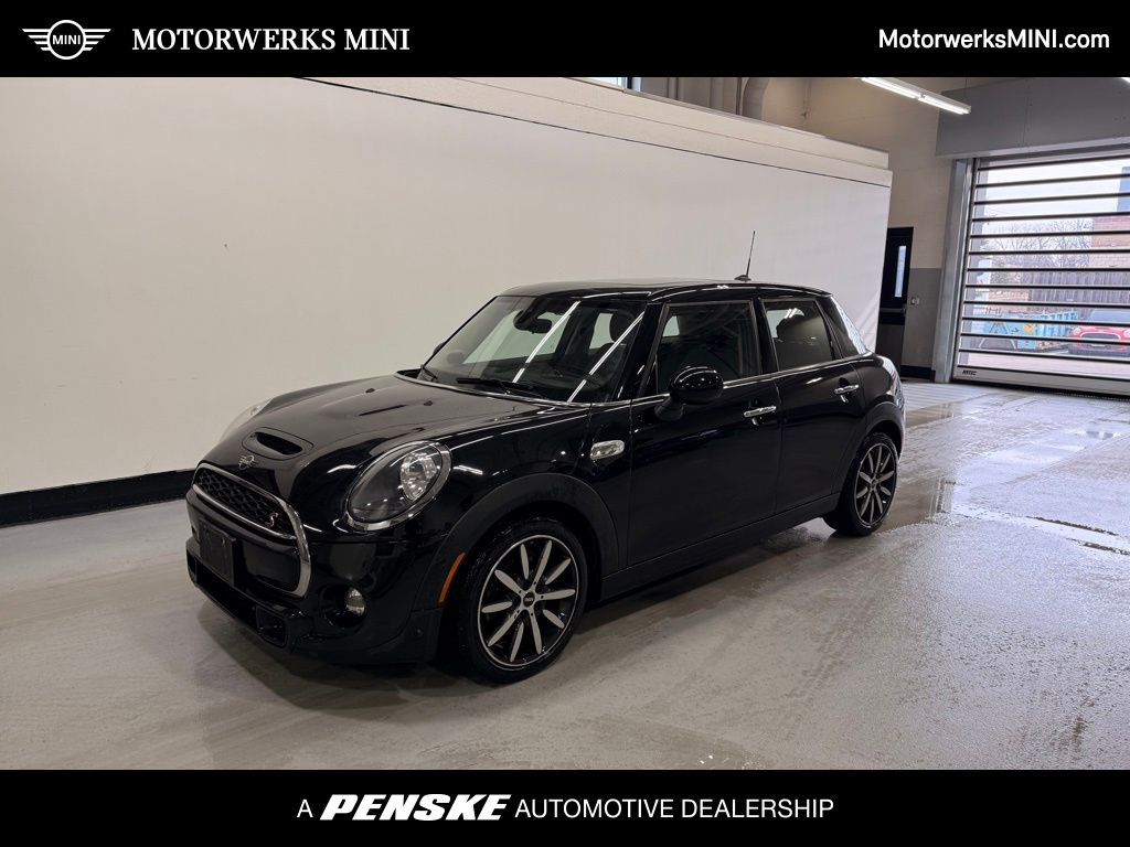 2019 MINI Cooper S -
                  Golden Valley, MN