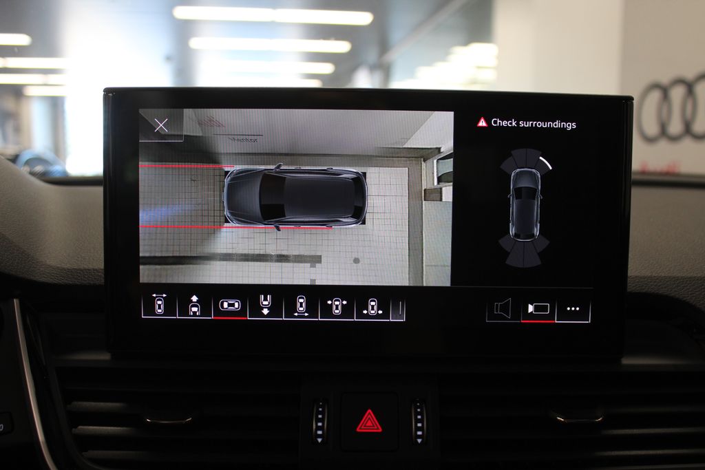 Thumbnail: 2023 Audi Q5 - 21