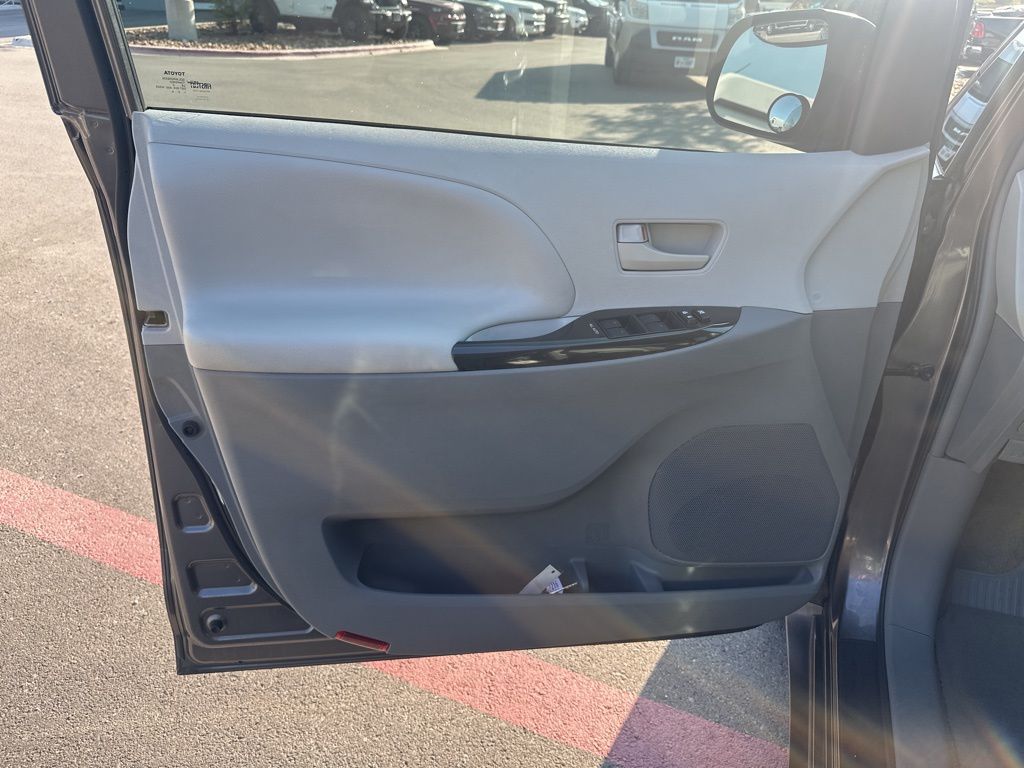 2012 Toyota Sienna  Le In Austin, Texas