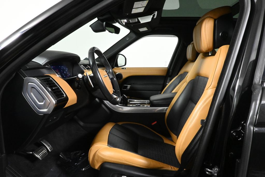 Thumbnail: 2019 Land Rover Range Rover Sport - 3