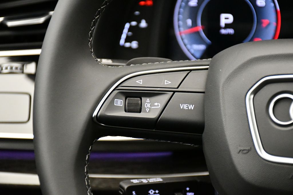 Thumbnail: 2025 Audi Q7 - 25