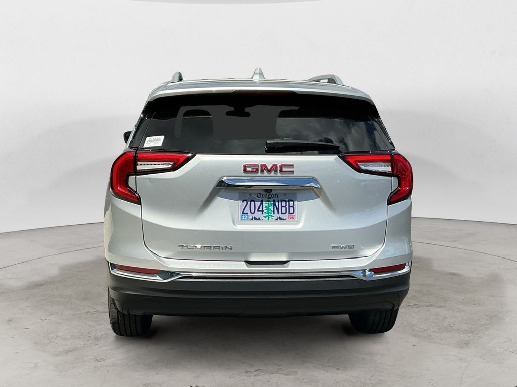 Used 2022 Silver GMC SLT image 6